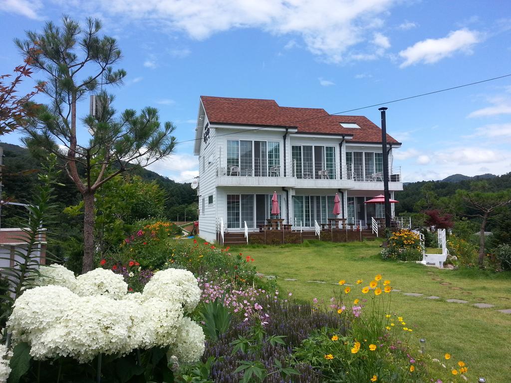 Walking Sky Pension カピョン エクステリア 写真